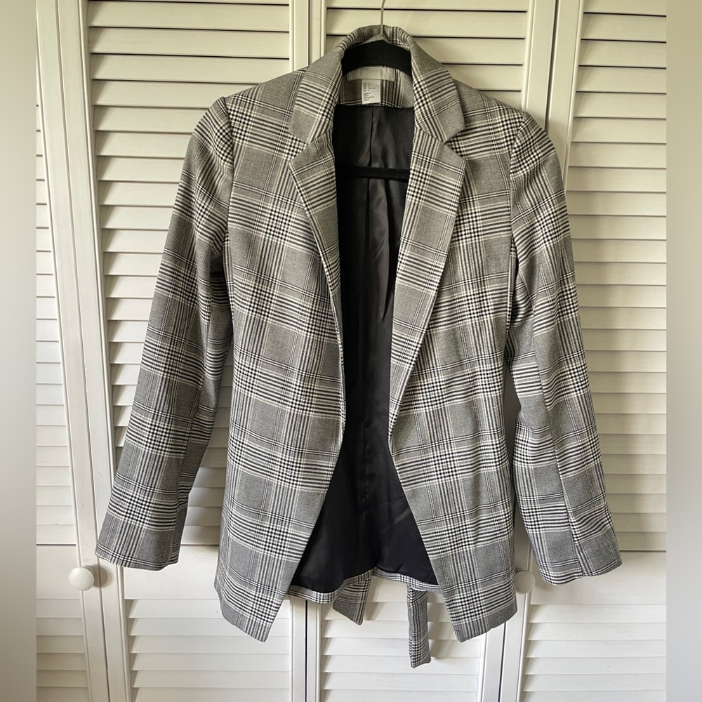 Plaid blazer old money